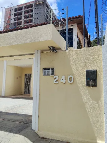 Casa Comercial - Ilhotas