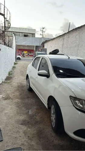 Renault Logan Authentique Hi-flex 1.0 16V 4P 2015
