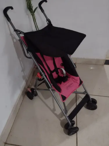 Carrinho de bebê passeio guarda chuvas 