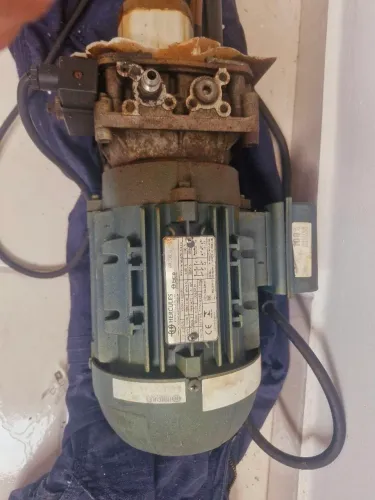 Motor elétrico/ hidráulico trifásico 