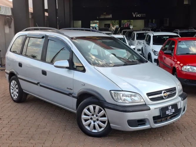 Chevrolet Zafira Comfort 2.0 MPFI Flexpower 8V 5P 2011