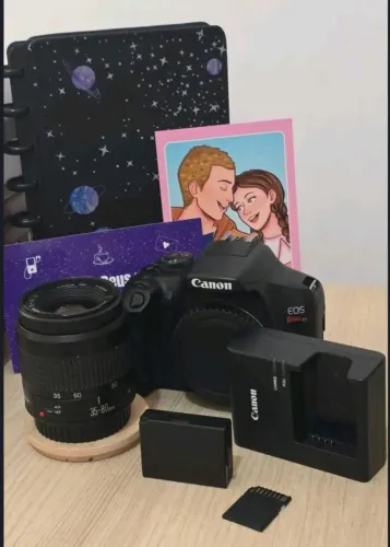 Canon T7 com lente 35-80mm