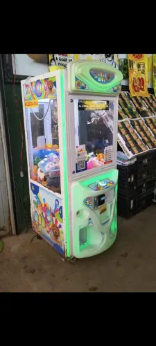 Máquina de Pelúcias tipo Grua (últimas 5 máquinas disponíveis) VENDING Machine