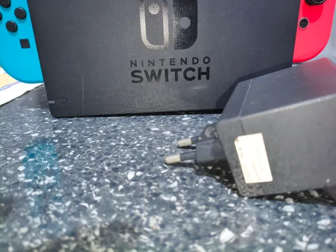 Nintendo switch + dock + carregador + HDMI - 1.000