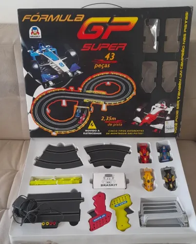 Vendo Formula GP SUPER 43 peças
