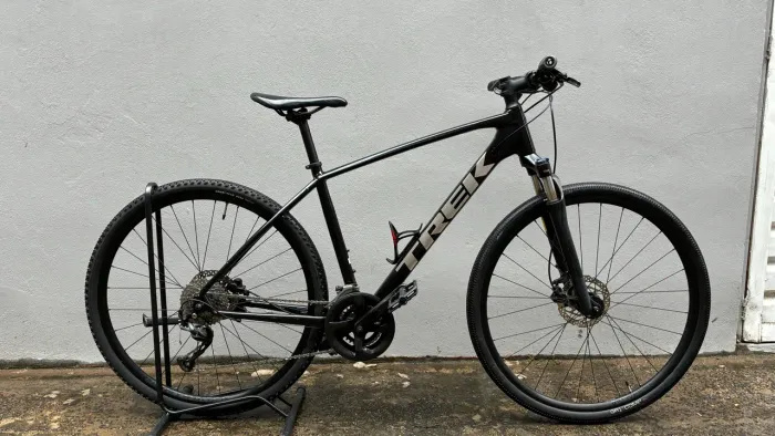 Trek Dual Sport 2 com up de roda