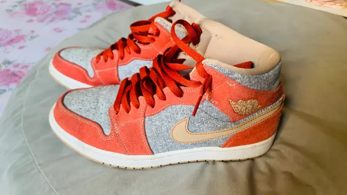 Nike Air Jordan 1 Mid SE "Denim Red Suede"