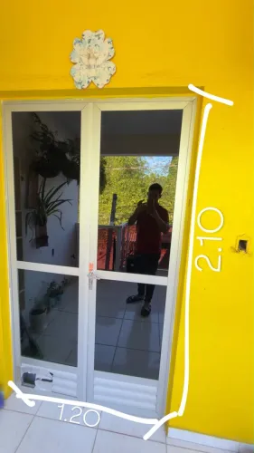 Vendor porta e janela em alumínio 