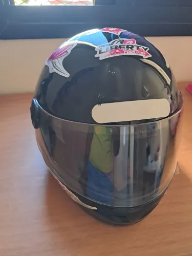 Vendo capacete de moto infantil