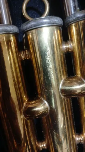 Vendo ou troco eufonio yamaha quatro pistos por saxofone tenor 