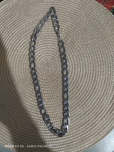 Cordão de aço