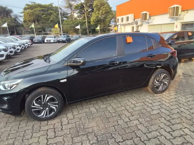 Chevrolet Onix Hatch LT 1.0 12V TB Flex Mec. 4P 2025