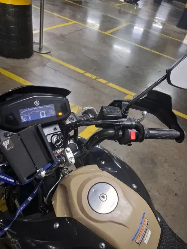 Título: Yamaha Crosser Z ABS 150 - 2023- Bege - Perfeito Estado