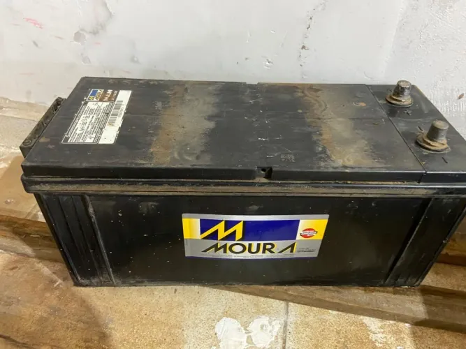 Bateria caminhão 150 Ah a base de troca  3 messes de garantia 