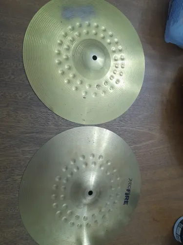 Prato chimbal 14".hi hat. Baratos.  iniciantes 