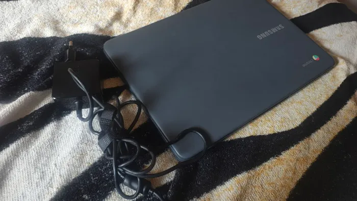 Vendo ou troco Samsung chromebook 3