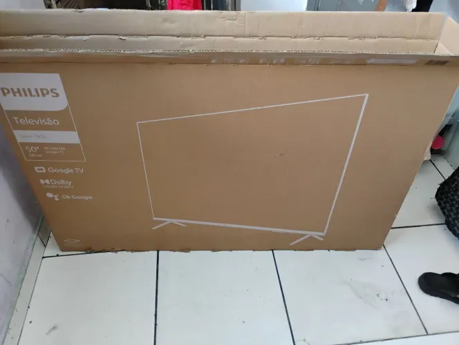 Caixa pra mudança seca de tv