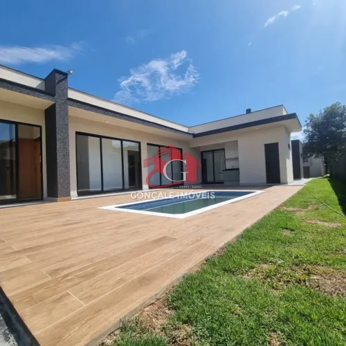 Casa de 3 Suítes à Venda no Condomínio Terras de Santa Cruz, Bragança Paulista - R$ 1.590.