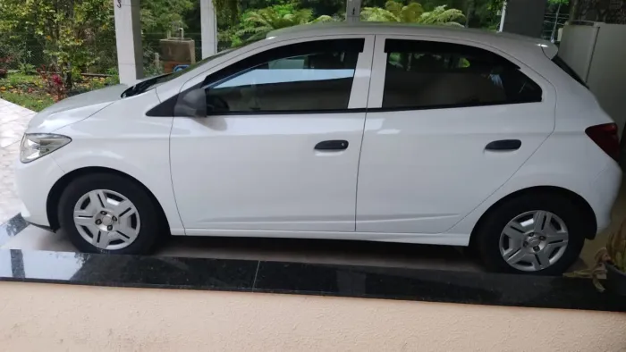 Chevrolet Onix JOY Hatch 1.0 8V Flex Mec. 4P 2018