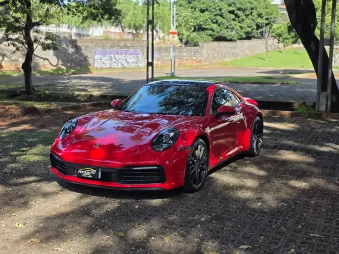 Porsche 911 Carrera 3.0 24V H6 PDK 2021