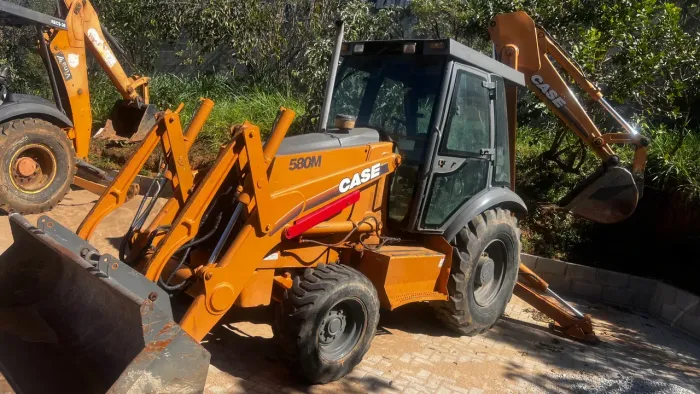 Retro Case 580M 2011