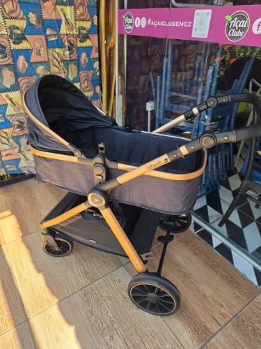 Carrinho de bebê infantil + Moisés+ Bebê conforto