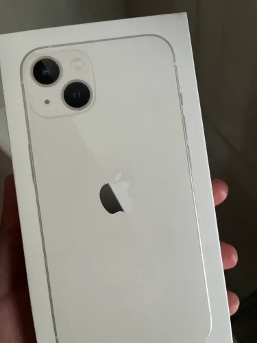 iPhone 13 impecável
