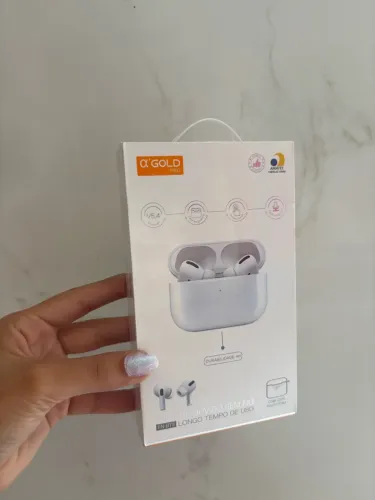 Fone de ouvido da Gold com capinha silicone - Novo sem uso 