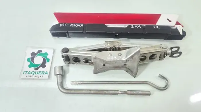 Kit Macaco Triangulo Chave Roda Suzuki Sx4 Ano 2011 2012
