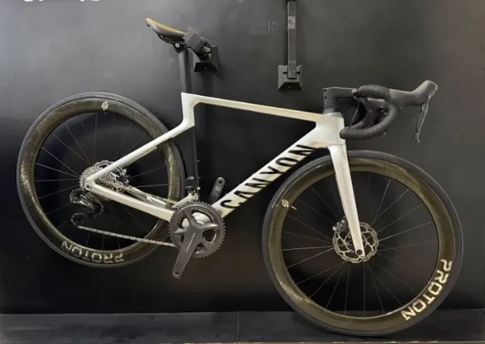 Bicicleta Canyon Aeroad CF SL Disc 8.0 Di2