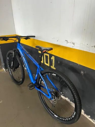Bike aro 29 pra sair agora 