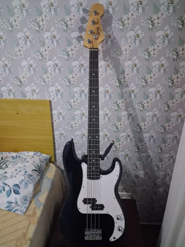 Baixo Seven