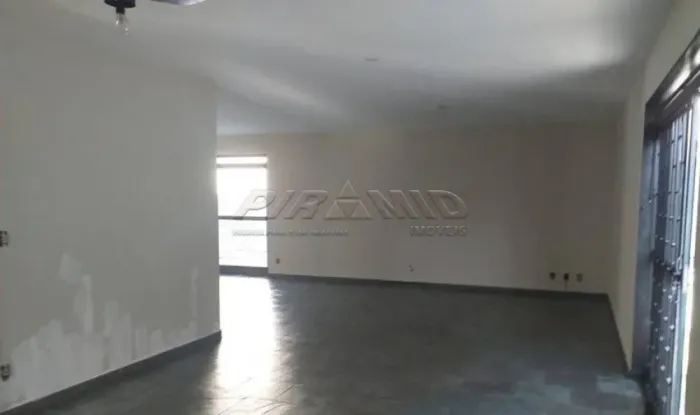 Casa Padrão em Ribeirão Preto