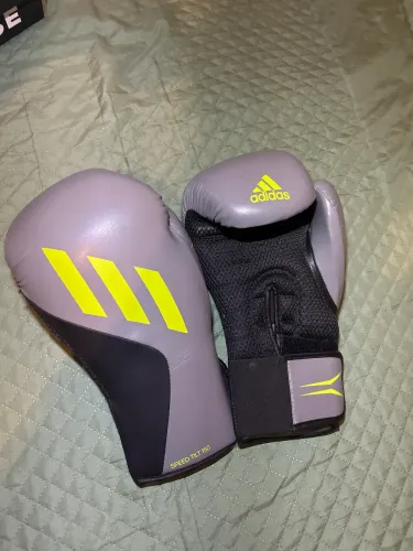 Luva de boxe Adidas