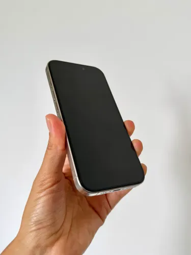 iPhone 16 pro 128gb