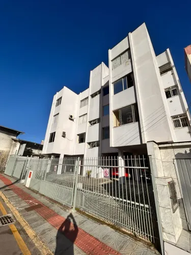 Apartamento em uma Excelente Localização - Kobrasol em São José/SC