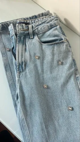 Calça jeans strass