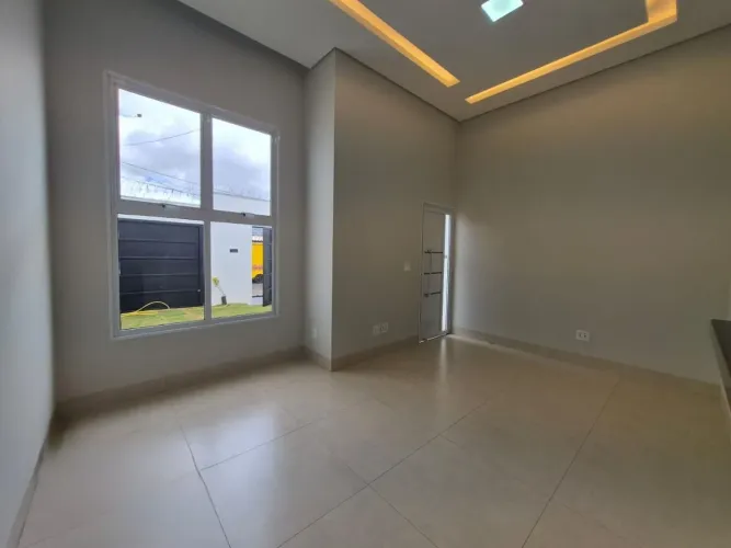 Casa à venda no bairro Novo Mundo em Uberlândia