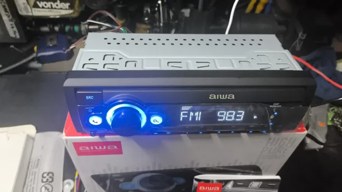 Rádio Aiwa semi novo