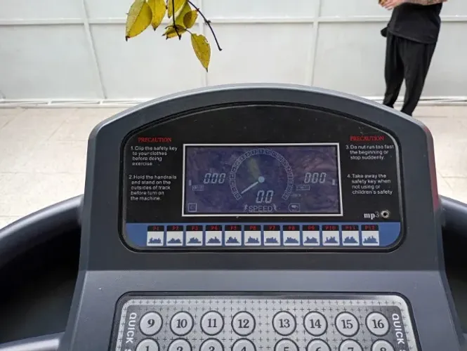 ? ESTEIRA PROFISSIONAL ERGOLIFE FITNESS