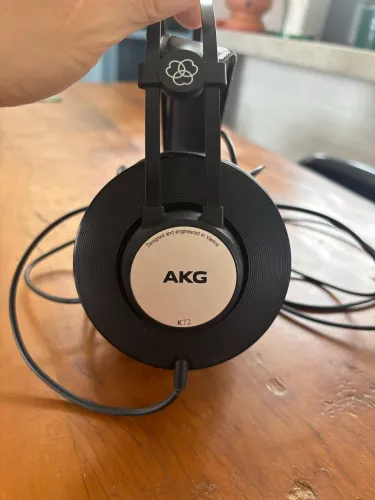Fone AKG k72