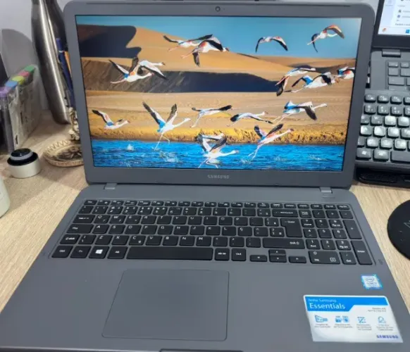 ? Notebook Samsung Core i3 | Tela Full HD | 1TB | Usado - estado de novo