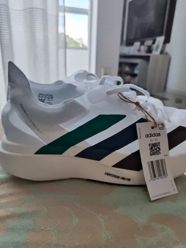 Adizero Adios pro evo 1 número 42 ( muito leve) Made in Vietnã 