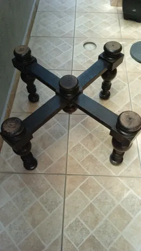 Pé de mesa madeira maciça 
