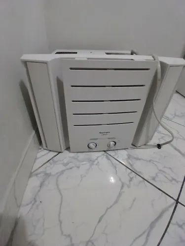 Vendo ar condicionado de janela 