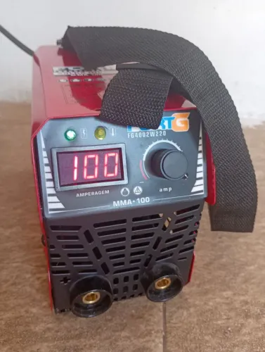 Vendo está máquina de solda