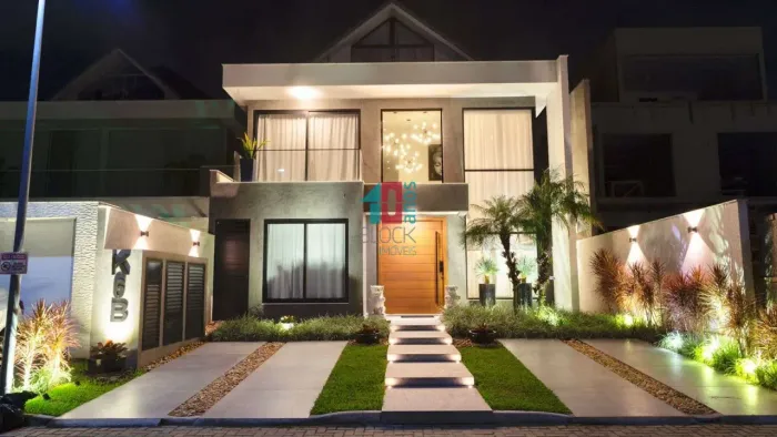 Recreio dos Bandeirantes | Casa 4 quartos, sendo 4 suites