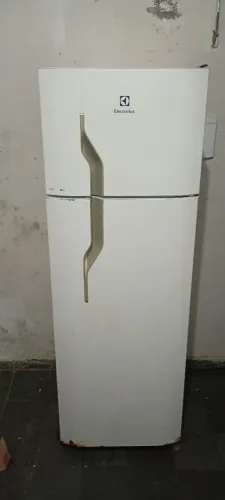 Geladeira Electrolux Com Defeito