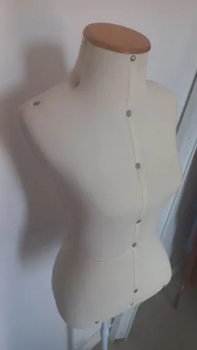 Busto manequim feminino