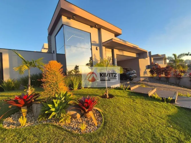Casa - Pronto para morar - Casa Condominio Pau Brasil